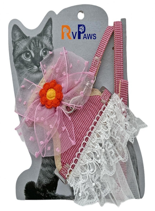 Pups&Pets طقم سرج أنيق للقطط من Pups&Pets مزين بالدانتيل والزهور، فستان قابل للتعديل للحيوانات الأليفة مع فيونكة، سرج مبطن بشبكة للقطط الصغيرة والجراء، حزام للقطط، مقود نايلون 10 مم - عبوة من قطعة واحدة - Image 4